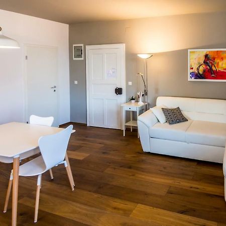 Apartment Festina Lente Ровинь Экстерьер фото